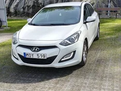 Vit Begagnad 2013 Hyundai i30 Sport Halvkombi | 70 000 kr (Marknadspris)
