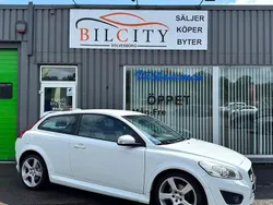 Vit Begagnad 2011 Volvo C30 R-Design Halvkombi | 67 900 kr (Marknadspris)