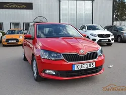 Röd Begagnad 2015 Skoda Fabia Elegance Halvkombi | 84 900 kr (Bra pris)