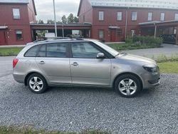 Brun Begagnad 2014 Skoda Fabia Ambiente Kombi | 69 900 kr (Marknadspris)