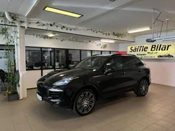 Svart Begagnad 2017 Porsche Cayenne Sport SUV | 449 900 kr