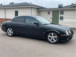 Svart Begagnad 2003 Jaguar S-Type S Sedan | 45 000 kr