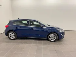 Blå Begagnad 2020 Ford Focus Active Halvkombi | 135 000 kr (Bra pris)