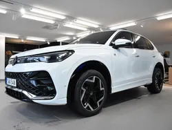 Vit Ny 2024 VW Tiguan R-line SUV | 514 200 kr (Lite dyr)