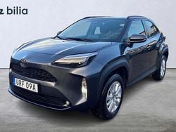 Grå Begagnad 2024 Toyota Yaris Cross Active SUV | 279 900 kr (Marknadspris)