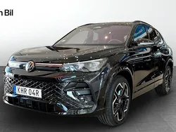 Svart Ny 2025 VW Tiguan R-line SUV | 599 900 kr (Dyr)