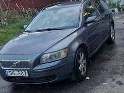 Grå Begagnad 2006 Volvo V50 Kombi | 12 000 kr (Superpris)