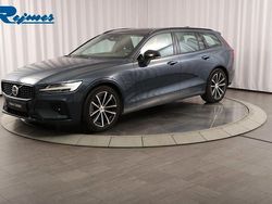 Mörkblå Begagnad 2024 Volvo V60 Plus Kombi | 468 900 kr (Marknadspris)