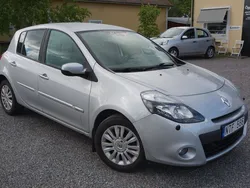 Silver Begagnad 2011 Renault Clio R.S. Halvkombi | 59 900 kr (Lite dyr)