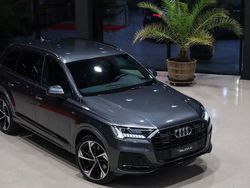 Grå Begagnad 2020 Audi Q7 Exclusive SUV | 638 000 kr (Marknadspris)