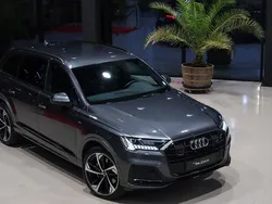 Grå Begagnad 2020 Audi Q7 Exclusive SUV | 638 000 kr (Marknadspris)