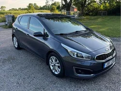 Grå Begagnad 2016 Kia Ceed Halvkombi | 92 000 kr (Marknadspris)