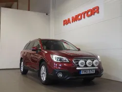 Ljusröd Begagnad 2015 Subaru Outback SUV | 189 900 kr (Marknadspris)
