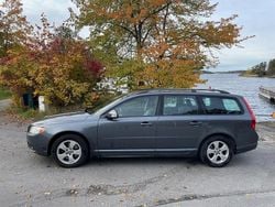 Grå Begagnad 2008 Volvo V70 Momentum Kombi | 49 000 kr (Bra pris)