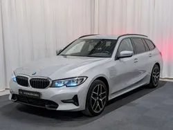Silver Begagnad 2020 BMW 330e Sport Line Kombi | 269 900 kr (Marknadspris)