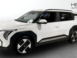 Vit Ny 2025 Kia EV3 Plus SUV | 490 430 kr (Marknadspris)