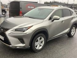 Grå Begagnad 2020 Lexus NX300h Executive Line SUV | 249 000 kr (Bra pris)