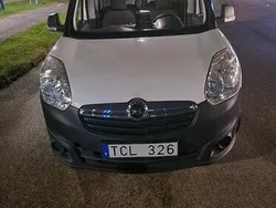 Vit Begagnad 2013 Opel Combo Minibuss | 68 000 kr