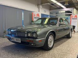 Grå Begagnad 1995 Jaguar XJ Sedan | 149 900 kr