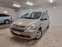 Ljusbrun Begagnad 2004 Citroën Xsara Picasso Minibuss | 29 900 kr (Marknadspris)