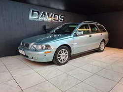 Ljusgrön Begagnad 2002 Volvo V40 Kombi | 24 900 kr (Dyr)