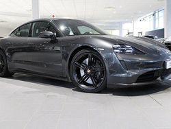 Mörkgrå Begagnad 2020 Porsche Taycan Turbo S Sedan | 895 000 kr