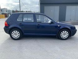 Mörkblå Begagnad 2002 VW Golf IV Comfortline Halvkombi | 16 900 kr (Bra pris)