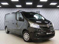 Svart Begagnad 2021 Renault Trafic Van | 239 900 kr
