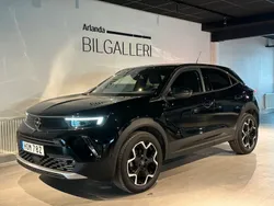 Svart Begagnad 2023 Opel Mokka Ultimate SUV | 229 900 kr (Marknadspris)