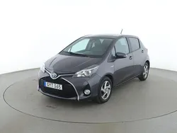 Grå Begagnad 2015 Toyota Yaris Hybrid Edition | 137 000 kr