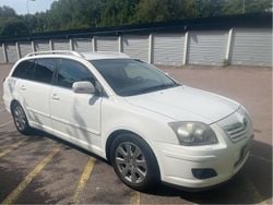 Vit Begagnad 2007 Toyota Avensis Kombi | 16 800 kr (Bra pris)