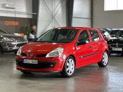 Röd Begagnad 2005 Renault Clio R.S. Halvkombi | 34 900 kr (Lite dyr)