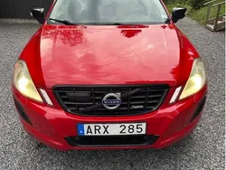 Röd Begagnad 2010 Volvo XC60 R-Design SUV | 80 000 kr (Superpris)