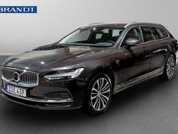 Grå Begagnad 2023 Volvo V90 Core Kombi | 339 900 kr (Marknadspris)