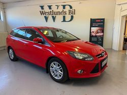 Röd Begagnad 2012 Ford Focus Titanium Kombi | 89 900 kr (Dyr)
