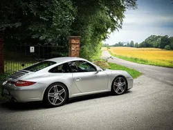 Silver Begagnad 2009 Porsche 911 Carrera 4S Sportkupé | 675 000 kr (Marknadspris)