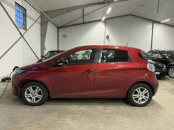 Mörkröd Begagnad 2017 Renault Zoe Halvkombi | 39 500 kr (Bra pris)