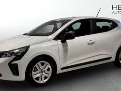Vit (white) Ny 2025 Renault Clio V Evolution Halvkombi | 199 900 kr (Marknadspris)