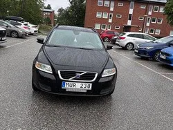 Svart Begagnad 2008 Volvo V50 Kinetic Kombi | 39 500 kr (Marknadspris)
