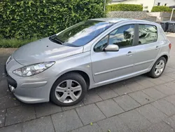 Grå Begagnad 2008 Peugeot 307 Halvkombi | 9 900 kr (Superpris)