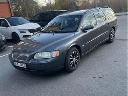 Begagnad 2005 Volvo V70 Kombi | 28 000 kr (Marknadspris)