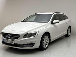 Vit Begagnad 2014 Volvo V60 Momentum Kombi | 79 000 kr (Superpris)
