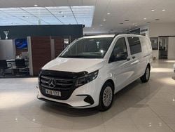 Svart Ny 2025 Mercedes Vito Minibuss | 673 750 kr (Superpris)
