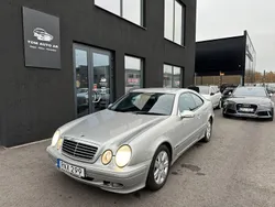 Ljusgrå Begagnad 2000 Mercedes CLK230 Avantgarde Sportkupé | 20 000 kr