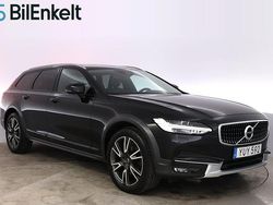 Svart Begagnad 2018 Volvo V90 CC Plus Kombi | 329 900 kr (Marknadspris)