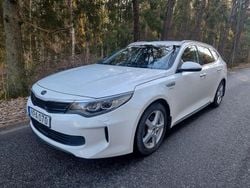 Vit Begagnad 2017 Kia Optima Comfort Kombi | 169 900 kr (Marknadspris)