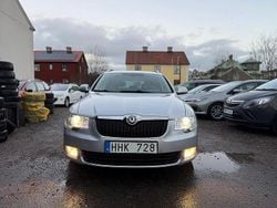 Silver Begagnad 2012 Skoda Superb Elegance Kombi | 39 500 kr (Superpris)