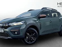 Grå (green) Ny 2025 Dacia Sandero Extreme Halvkombi | 224 900 kr (Marknadspris)