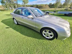 Silver Begagnad 2009 Mercedes E230 Sedan | 79 000 kr