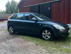 Grå Begagnad 2008 Kia Ceed 4 Halvkombi | 29 000 kr (Bra pris)